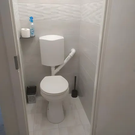 Krenusz Vendeghaz 4 דירה Kaposvár