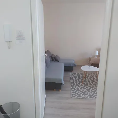 דירה Krenusz Vendeghaz 4 *