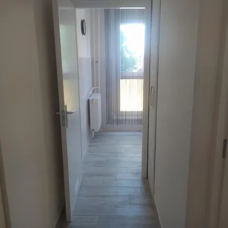 Krenusz Vendeghaz 4 *