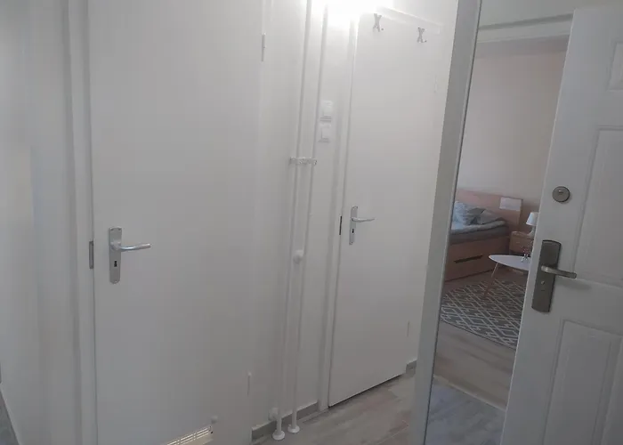 Krenusz Vendeghaz 4 公寓 *