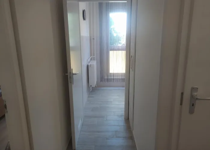 Krenusz Vendeghaz 4 *